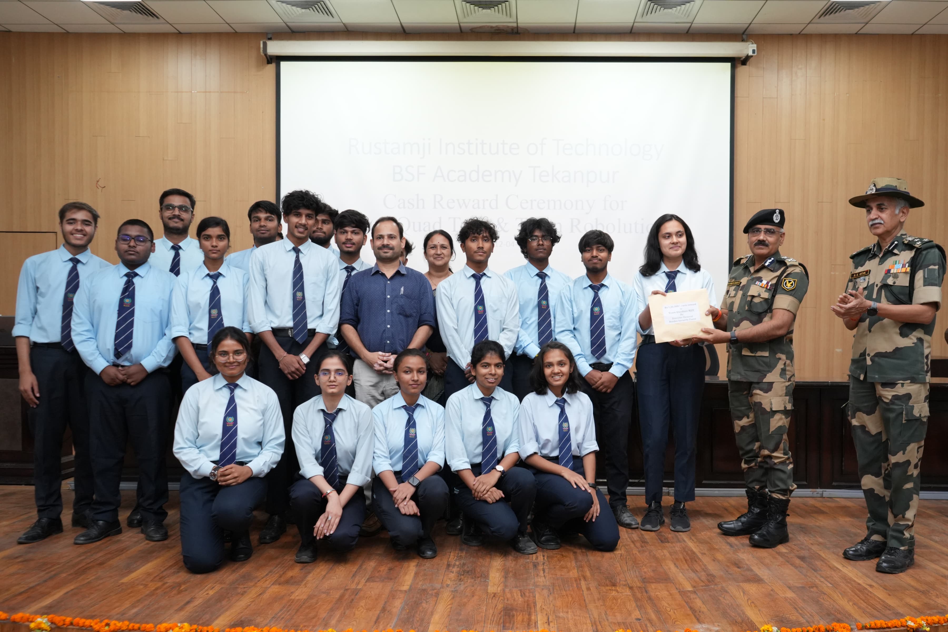 Cash Prize of 1 Lakh to Team Robolution