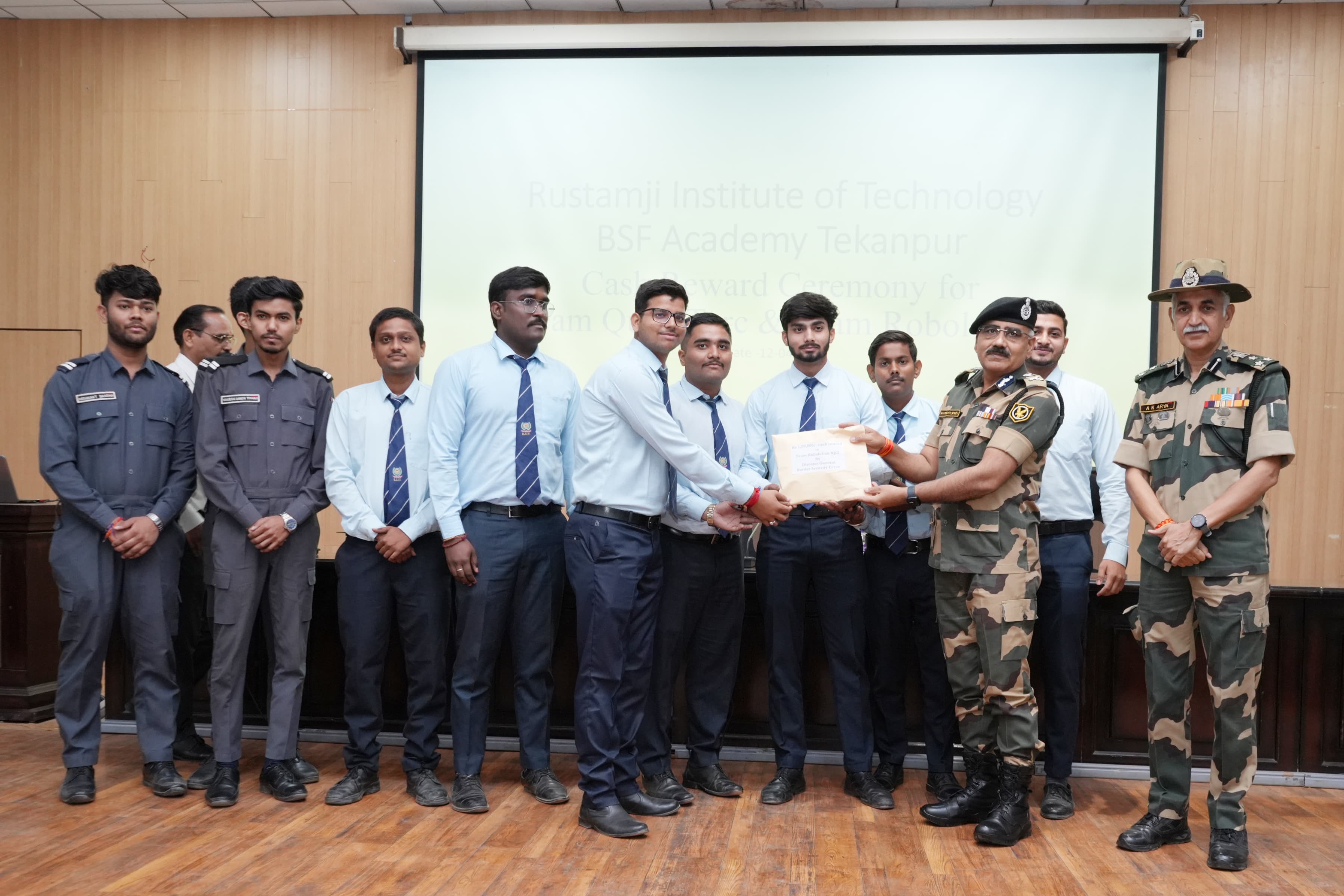 Cash Prize of 1 Lakh to Team Quad Torc